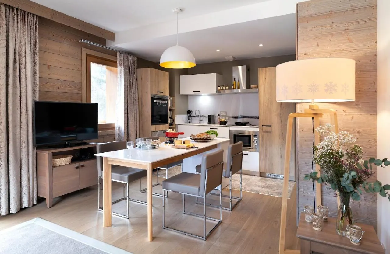 Residence Pierre & Vacances Premium L'Hevana Meribel 5*,  France