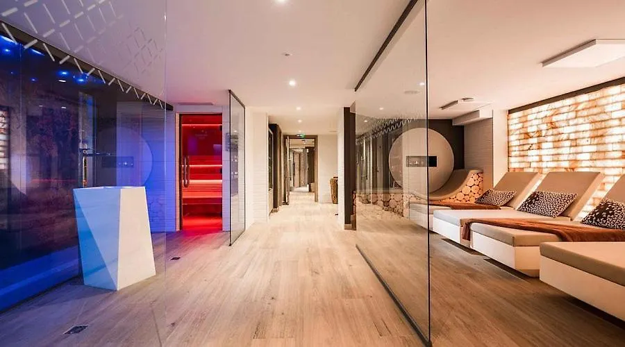 Résidence Pierre&Vacances Premium L'Hévana Méribel Appart hôtel